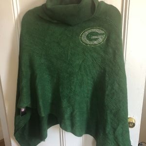 Green Bay Packers cowl neck shawl / poncho - NWT